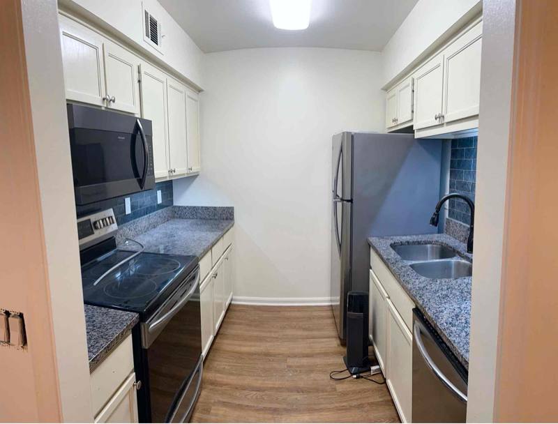 Apartment for rent at 2118 Acklen Ave, Nashville, TN 37212