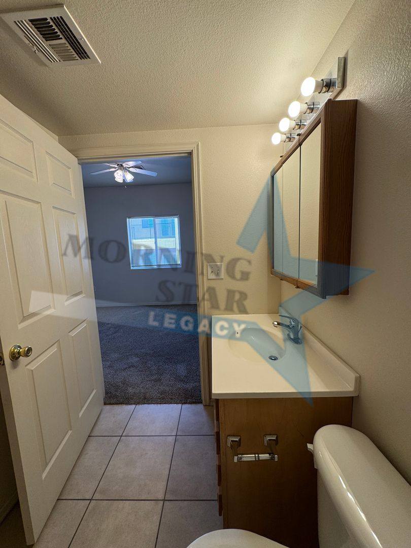 Apartment for rent at 1000 La Fonda Dr, Las Cruces, NM 88001