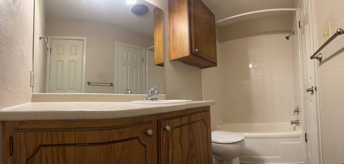 Apartment for rent at 1420 NW Hunter Rd, Lawton, OK 73505