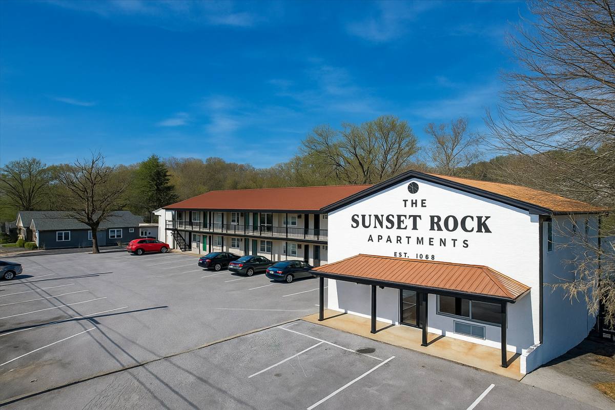 Apartment for rent at 2845 Dayton Blvd, Chattanooga, TN 37415