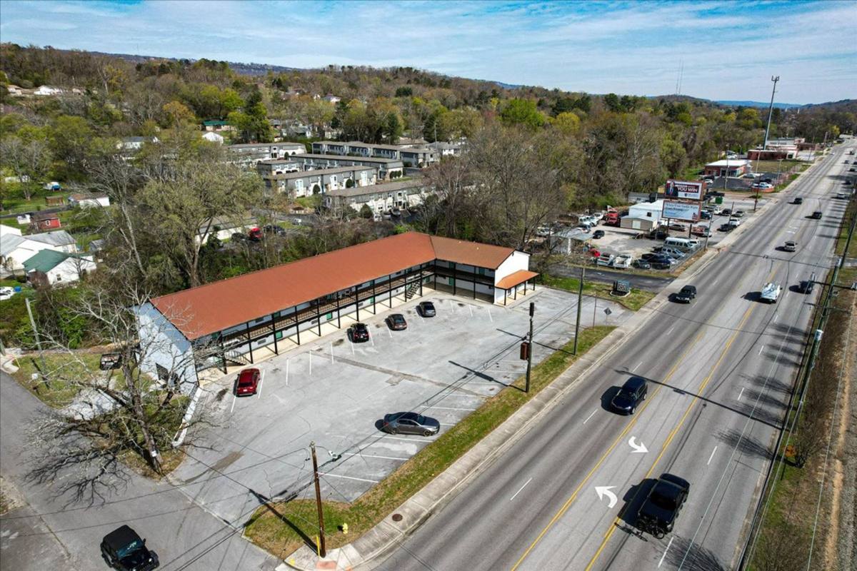Apartment for rent at 2845 Dayton Blvd, Chattanooga, TN 37415