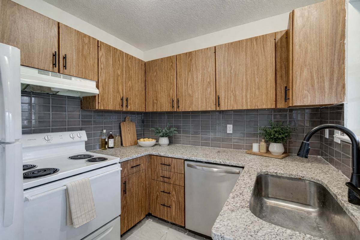 Apartment for rent at 2845 Dayton Blvd, Chattanooga, TN 37415