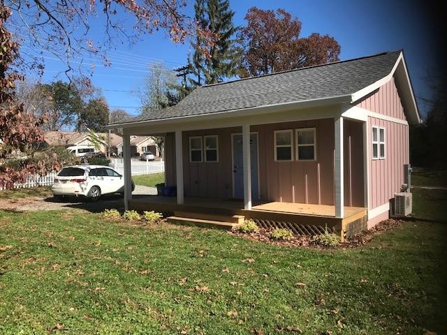 House for rent at 606 Ray Ave, Hendersonville, NC 28792