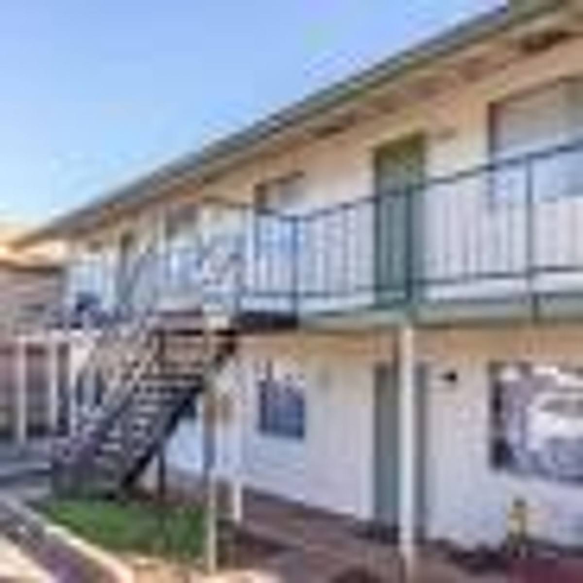 1075 Le Brun Lane, Redding, CA 96002 - Apartment for Rent