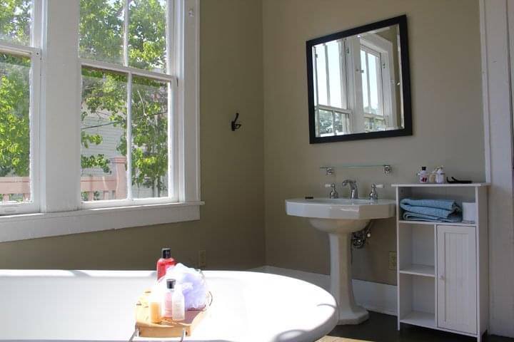 Apartment for rent at 203 - 1 2 W 35th St, Savannah, GA 31401