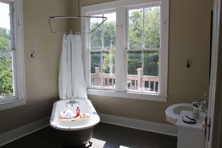 Apartment for rent at 203 - 1 2 W 35th St, Savannah, GA 31401
