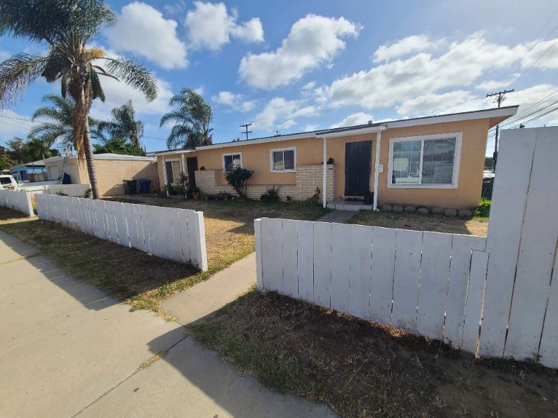 Apartment for rent at 804 S V Ave, National City, CA 91950