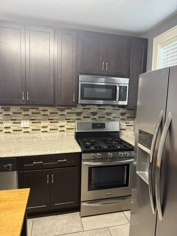 Apartment for rent at 3863 Meramec St #B, Saint Louis, MO 63116