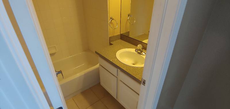 Townhouse for rent at 1730 S Helena St, Aurora, CO 80017