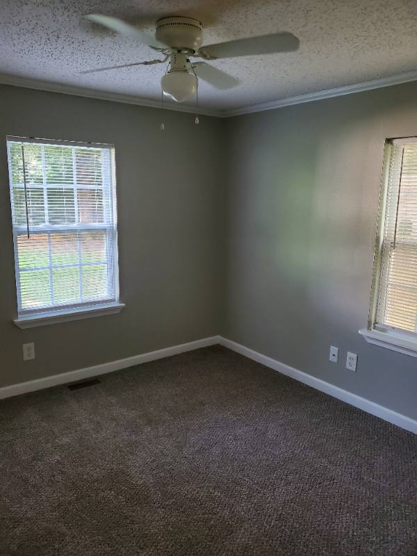 House for rent at 301 Circle Dr, Calhoun, GA 30701