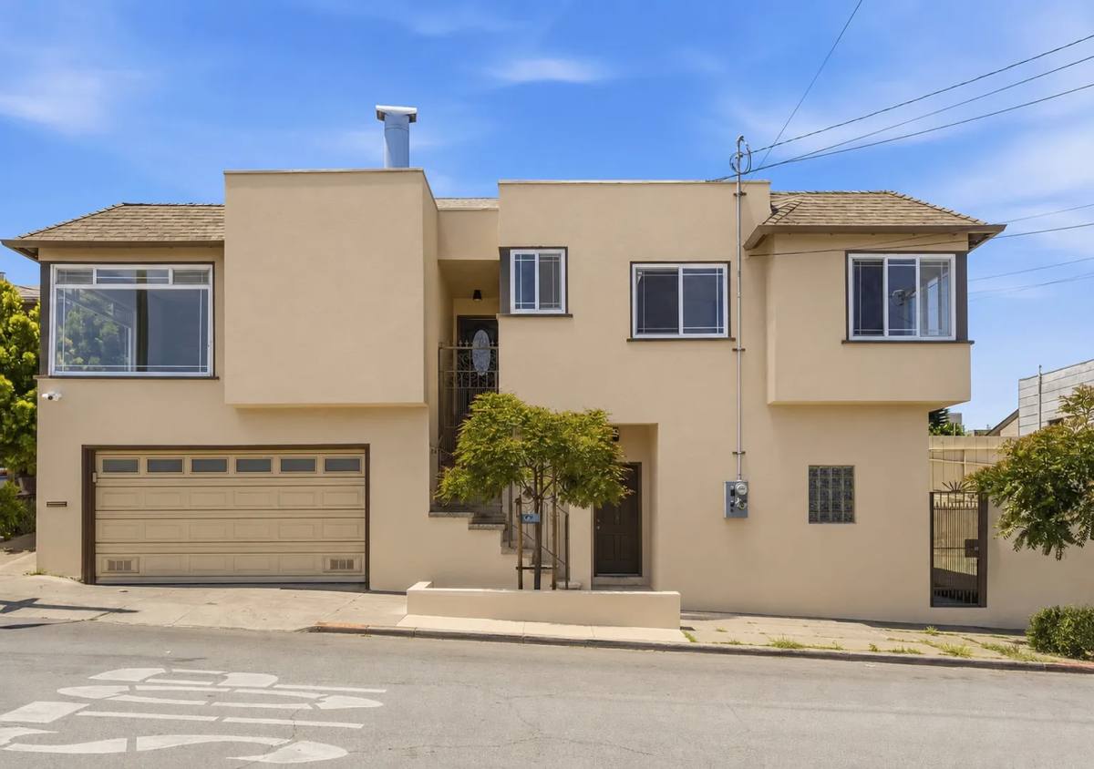 House for rent at 290 Holyoke St, San Francisco, CA 94134