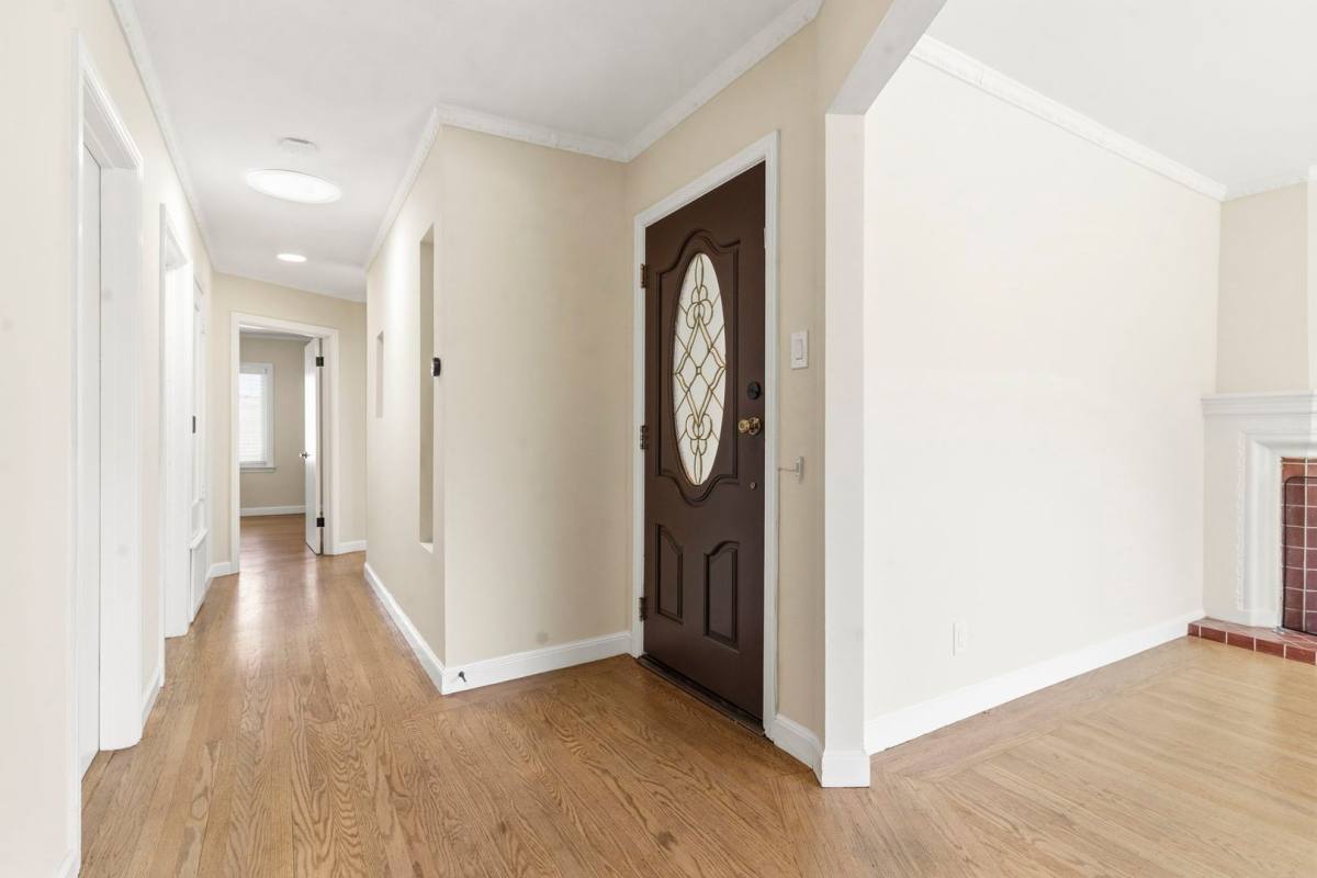 House for rent at 290 Holyoke St, San Francisco, CA 94134