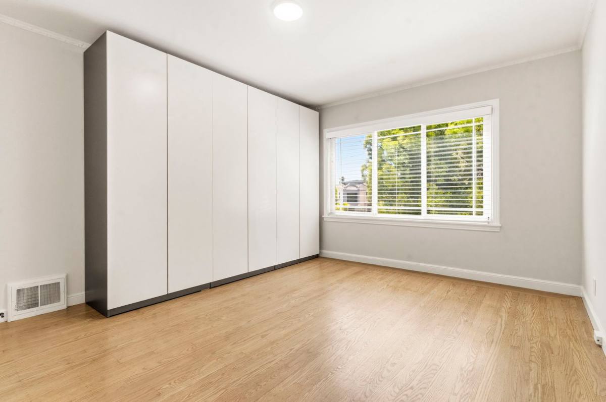 House for rent at 290 Holyoke St, San Francisco, CA 94134