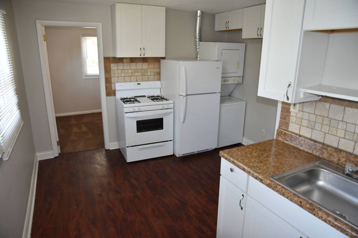 Apartment for rent at 1694 S Washington Ave, Columbus, OH 43207