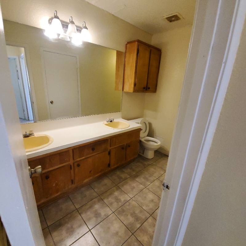 Apartment for rent at 102 E Truman, Copperas Cove, TX 76522