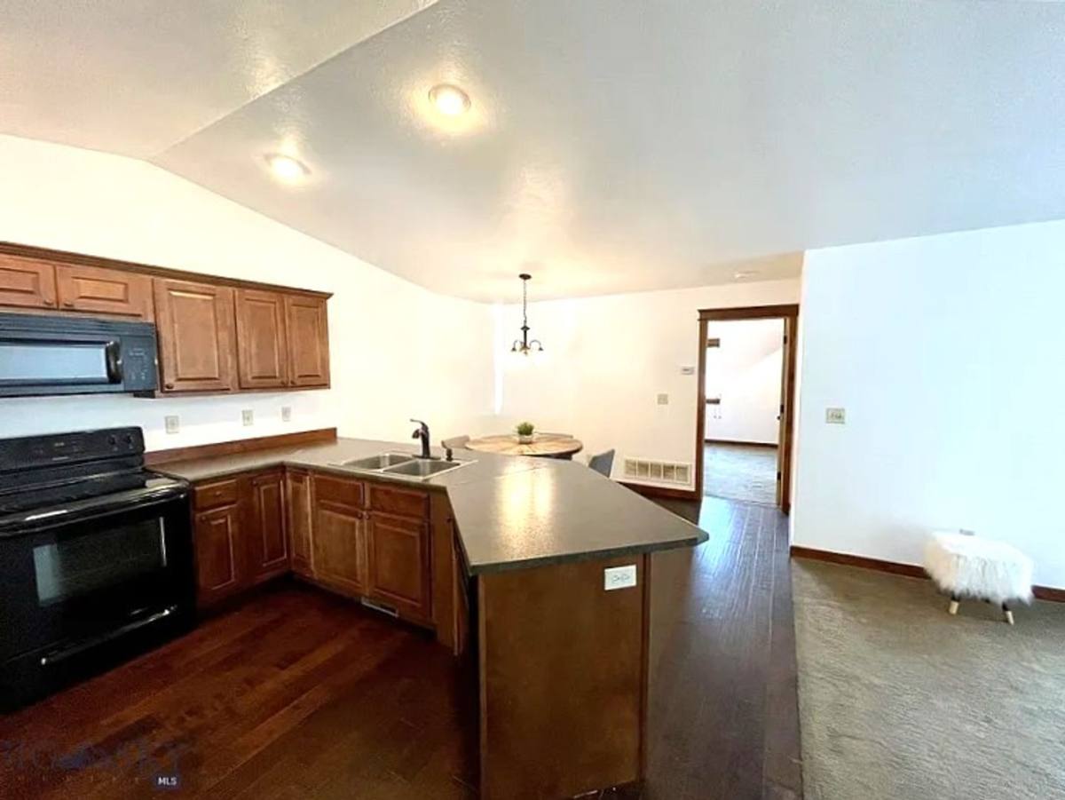 Townhouse for rent at 103 Covey Court, Bozeman, MT 59718