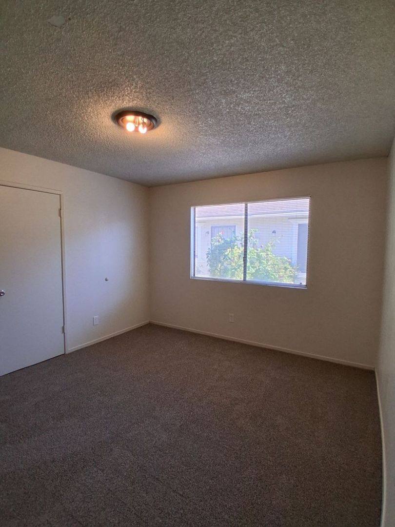 Apartment for rent at 2306 N Fruit Ave, Fresno, CA 93705
