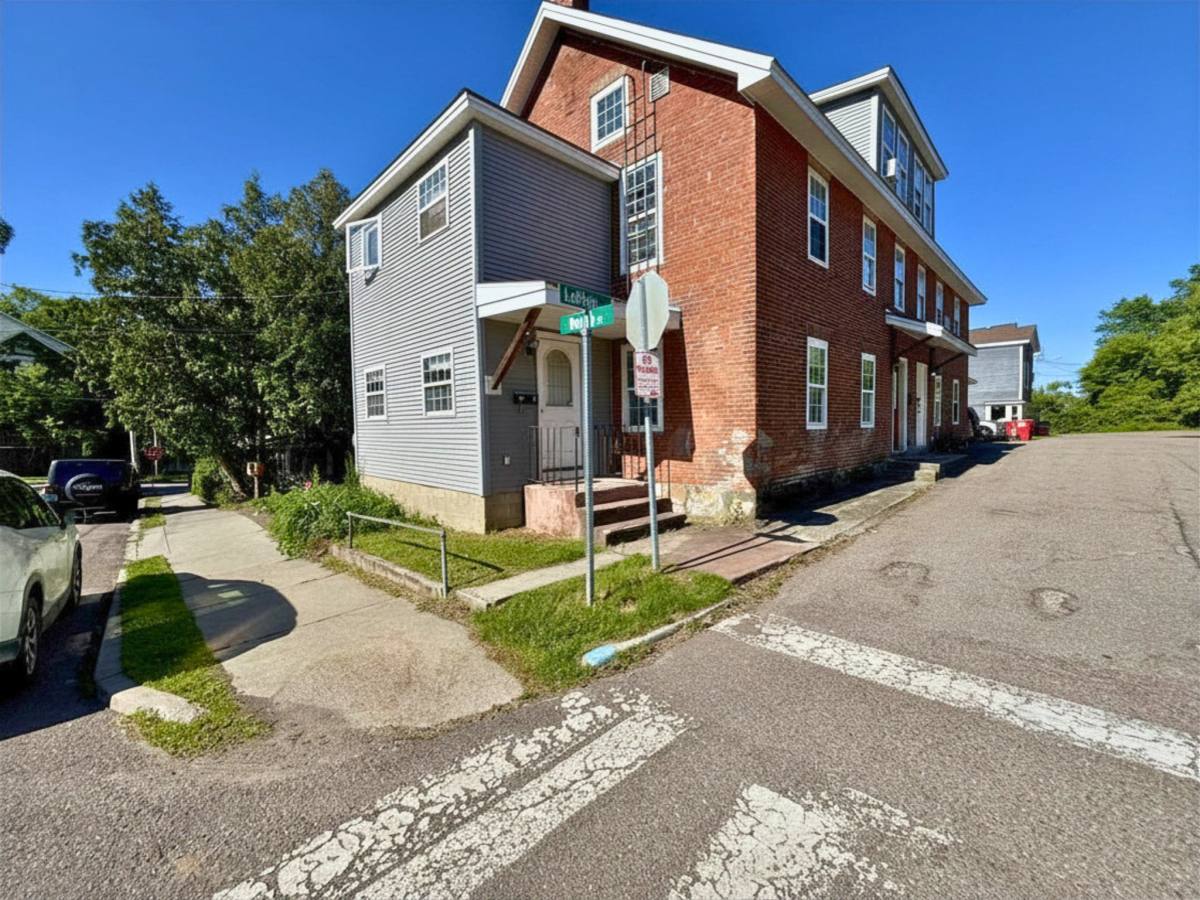 Apartment for rent at 12 N St #A, Winooski, VT 05404
