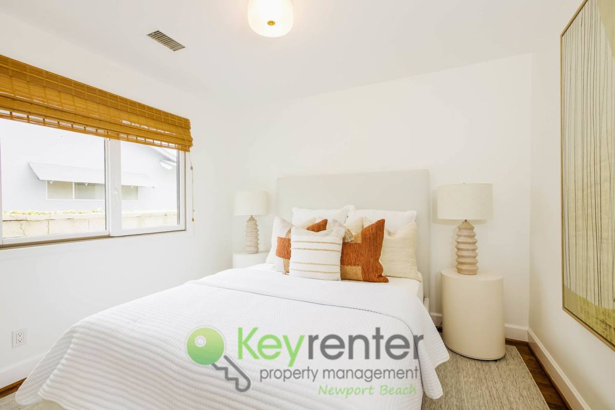 House for rent at 453 Seaward Dr, Corona Del Mar, CA 92625