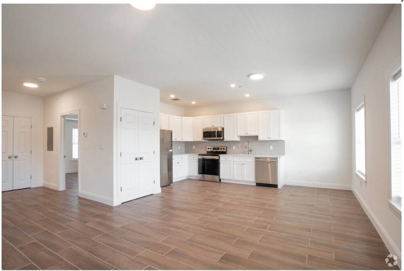 Apartment for rent at 1163 Montauk Highway C4 #C4, Copiague, NY 11726