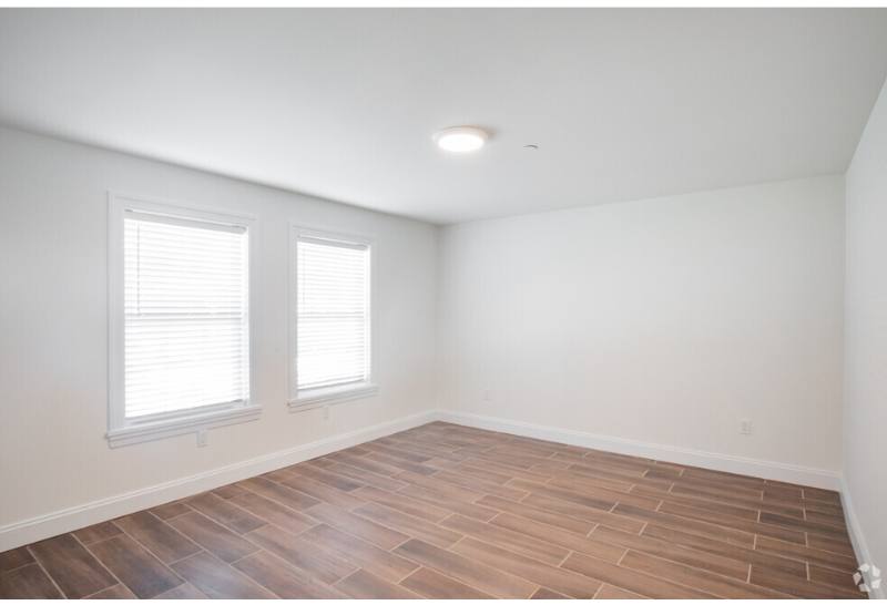 Apartment for rent at 1163 Montauk Highway C4 #C4, Copiague, NY 11726