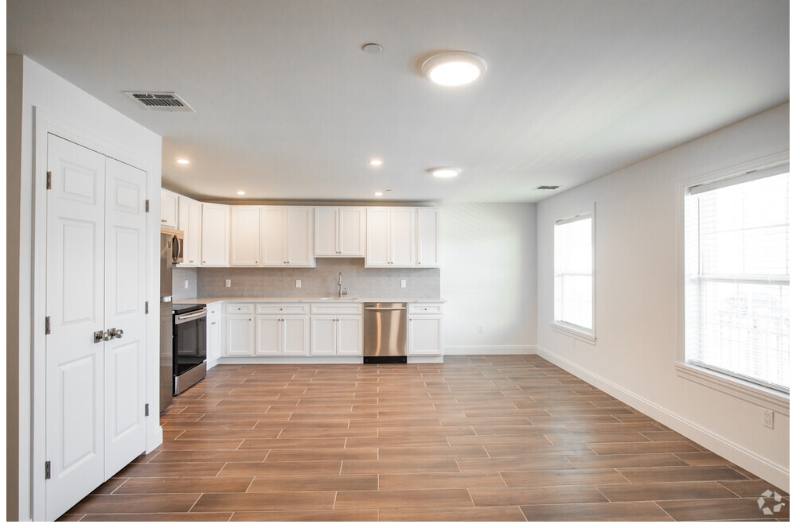 Apartment for rent at 1163 Montauk Highway C4 #C4, Copiague, NY 11726