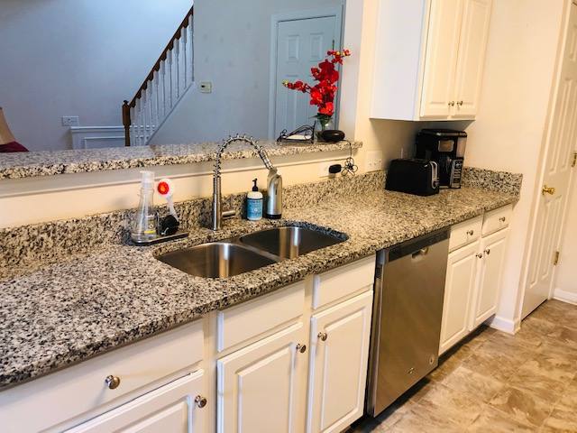 Townhouse for rent at 8165 Kincaid Court, Charlotte, NC 28277