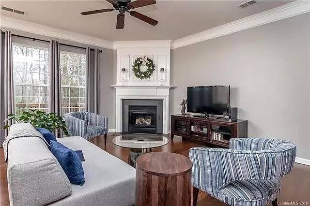 Townhouse for rent at 8165 Kincaid Court, Charlotte, NC 28277