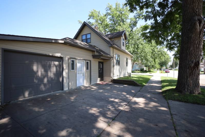 House for rent at 601 4th Ave, Rochester, MN 55901