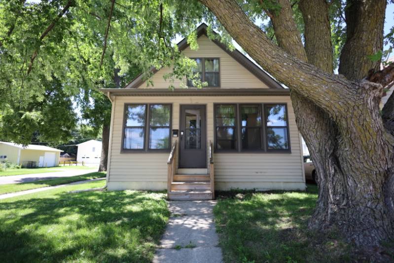 House for rent at 601 4th Ave, Rochester, MN 55901