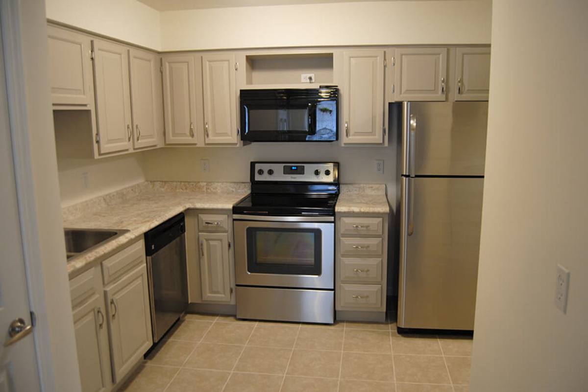 Apartment for rent at 3010 W Granada Court, Peoria, IL 61604