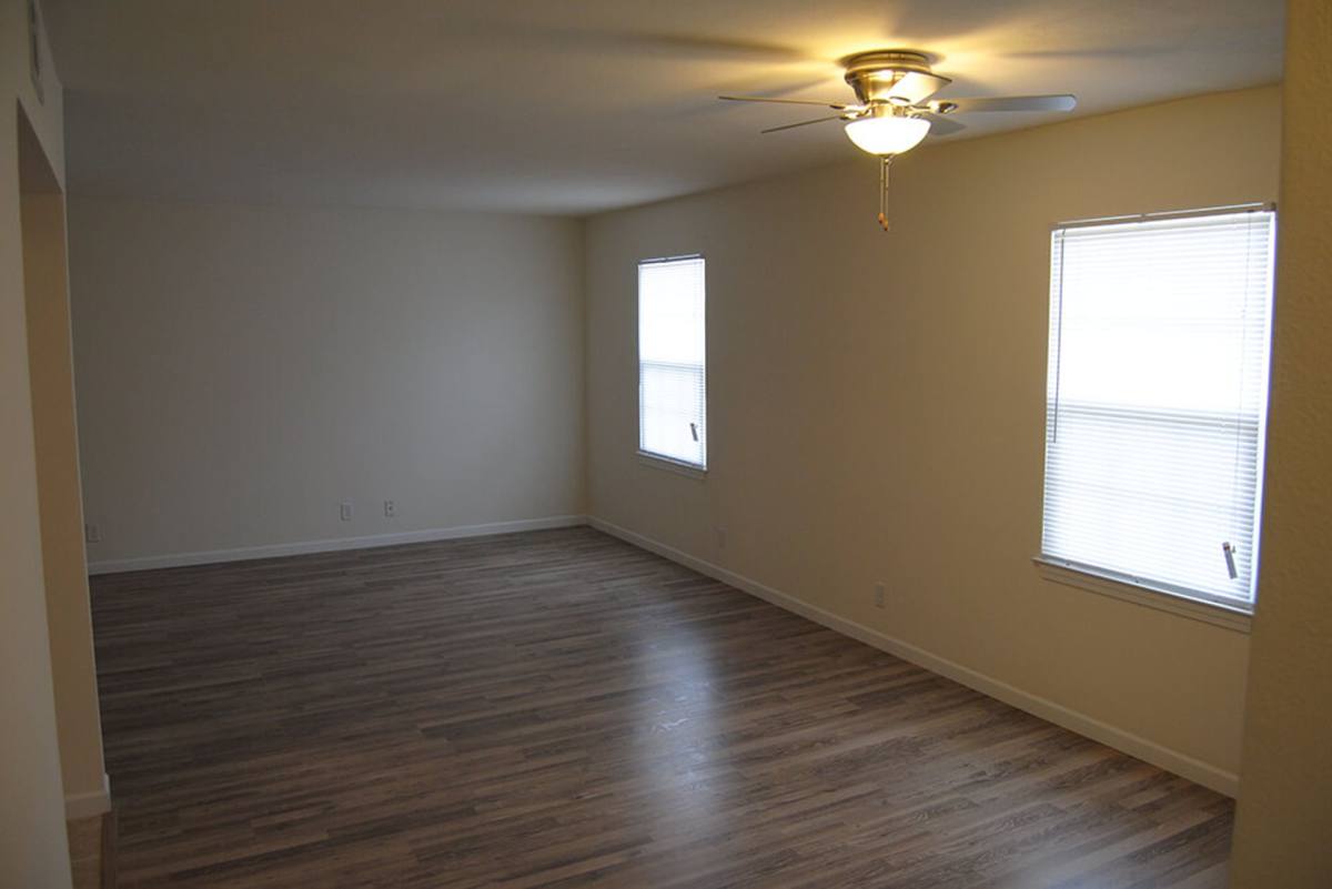 Apartment for rent at 3010 W Granada Court, Peoria, IL 61604