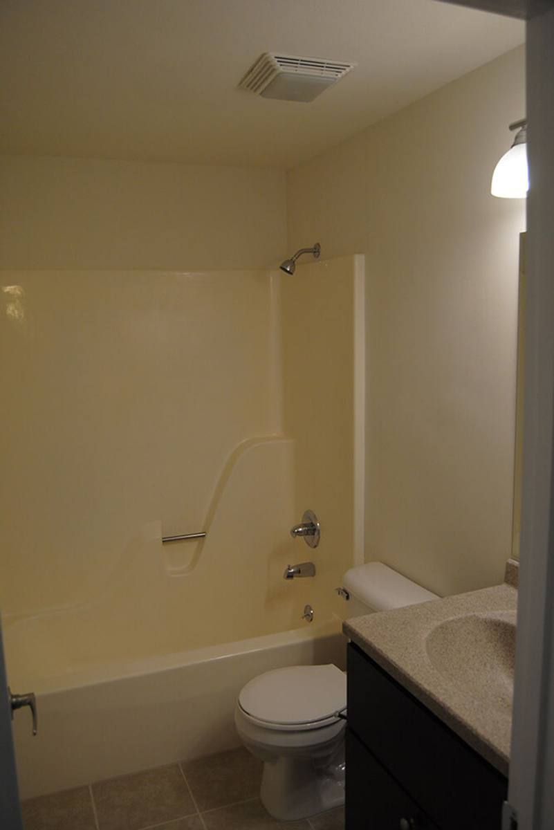 Apartment for rent at 3010 W Granada Court, Peoria, IL 61604