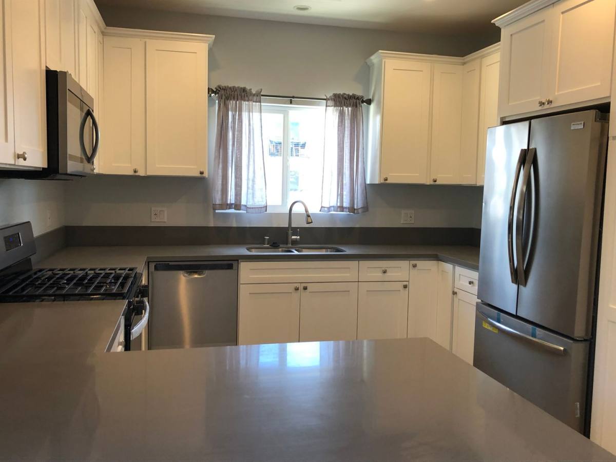 Townhouse for rent at 5661, 5669, 5677, 5685 N Elmer Ave, North Hollywood, CA 91601