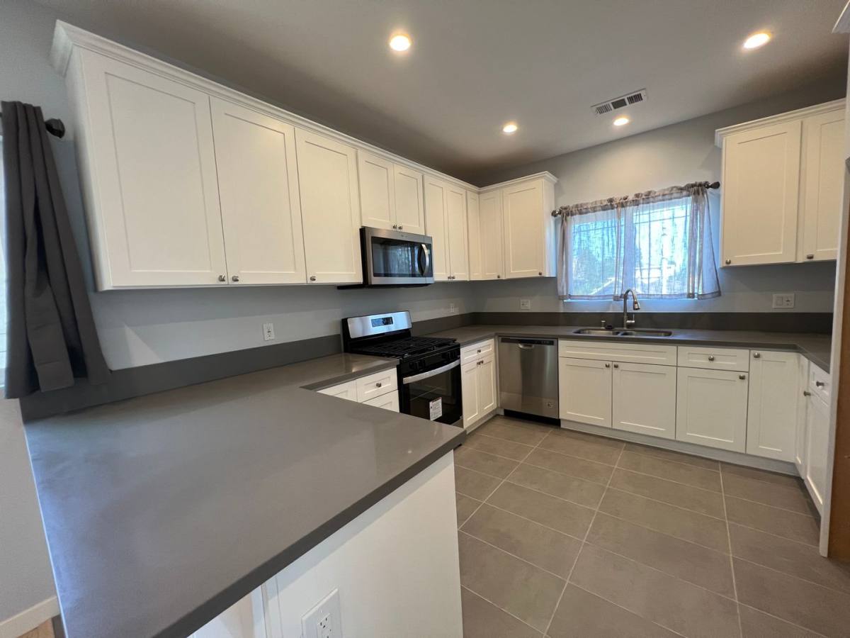 Townhouse for rent at 5661, 5669, 5677, 5685 N Elmer Ave, North Hollywood, CA 91601