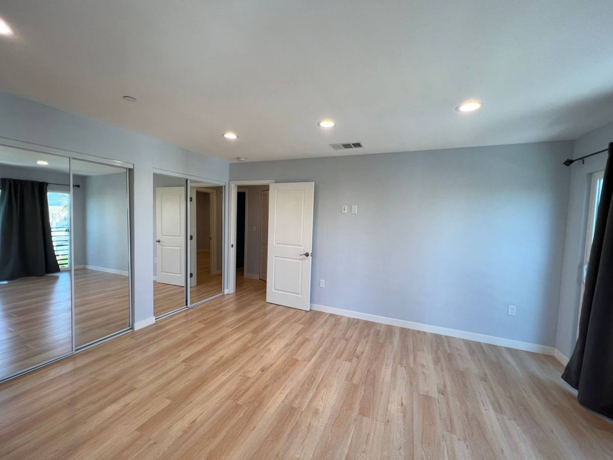 Townhouse for rent at 5661, 5669, 5677, 5685 N Elmer Ave, North Hollywood, CA 91601