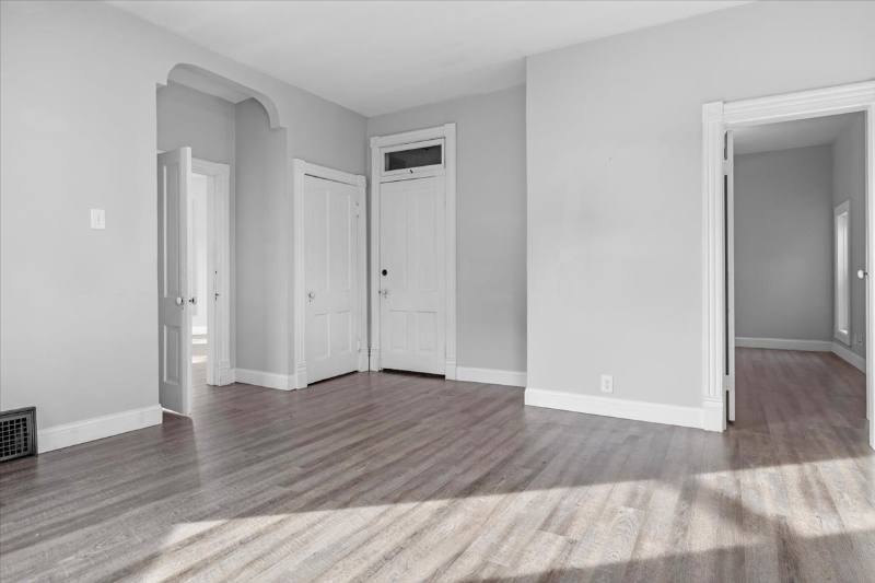 Apartment for rent at 612 N 5th St, Springfield, IL 62702