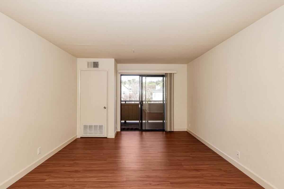 Apartment for rent at 1336 Blvd Way, Walnut Creek, CA 94595