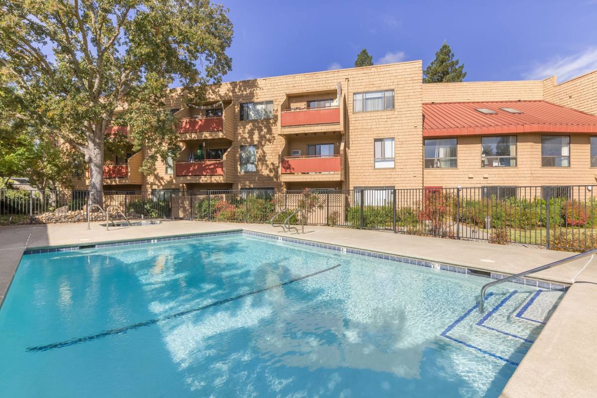Apartment for rent at 1336 Blvd Way, Walnut Creek, CA 94595