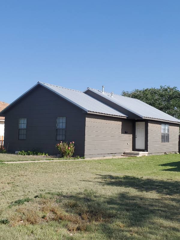 1909 1st Ave, Canyon, TX 79015 - House for Rent