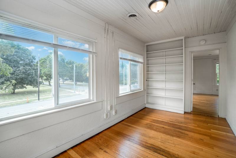 Apartment for rent at 715 S Kinney Ave #3, Mount Pleasant, MI 48858