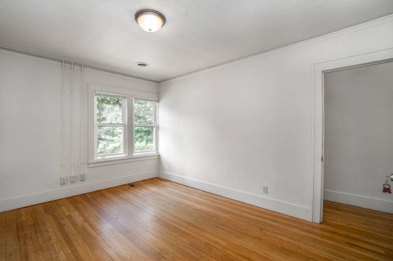 Apartment for rent at 715 S Kinney Ave #3, Mount Pleasant, MI 48858