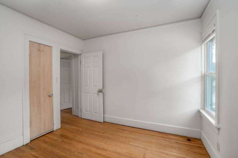 Apartment for rent at 715 S Kinney Ave #3, Mount Pleasant, MI 48858