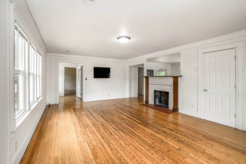 Apartment for rent at 715 S Kinney Ave #3, Mount Pleasant, MI 48858