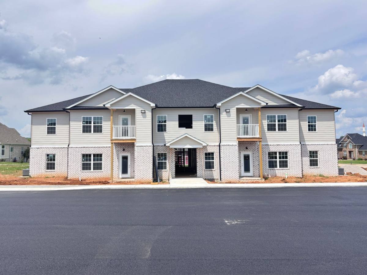 Apartment for rent at 302 Hillview Mills Blvd, Bowling Green, KY 42101
