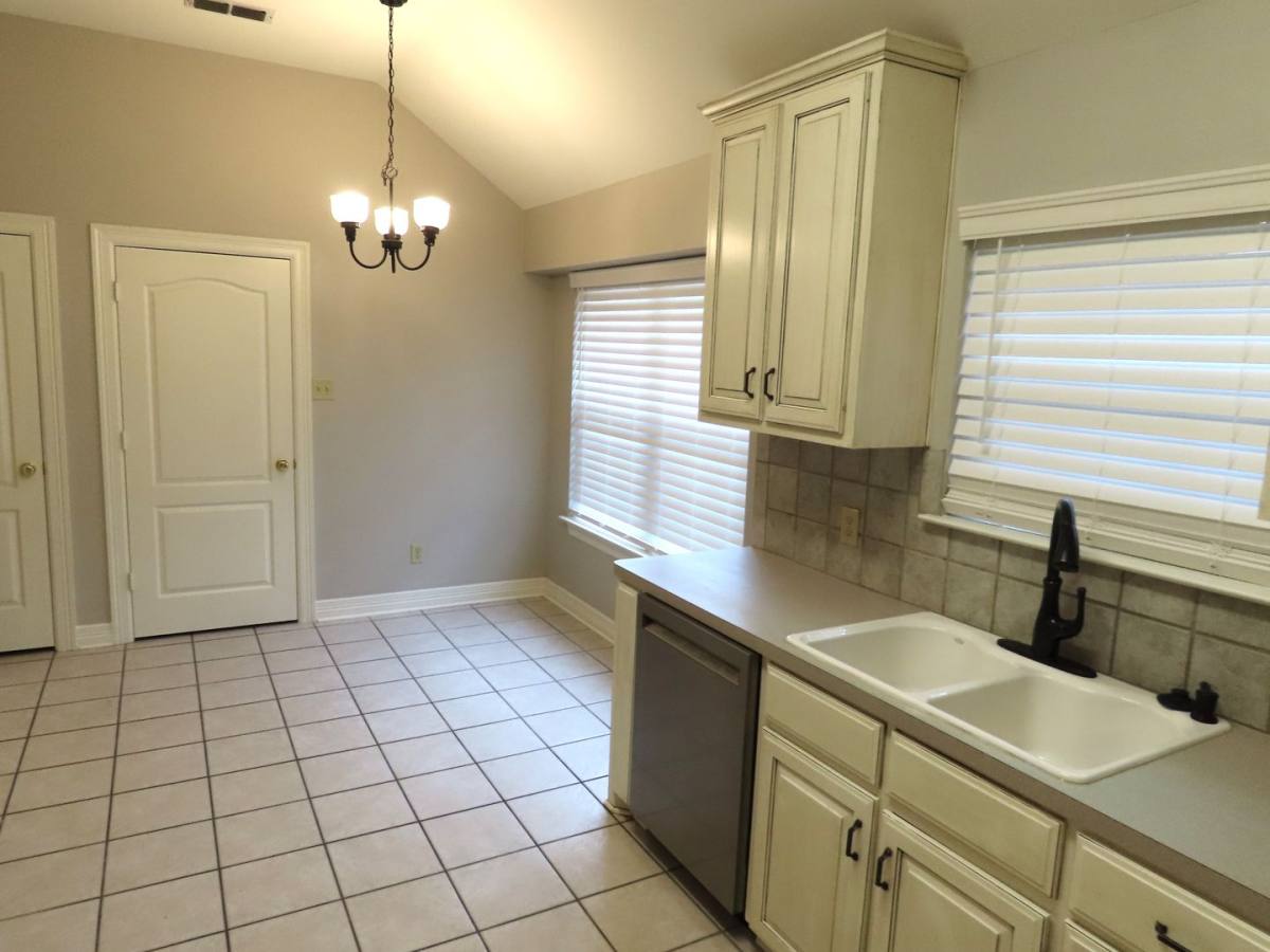 House for rent at 110 Leamington Spa, Whitehouse, TX 75791