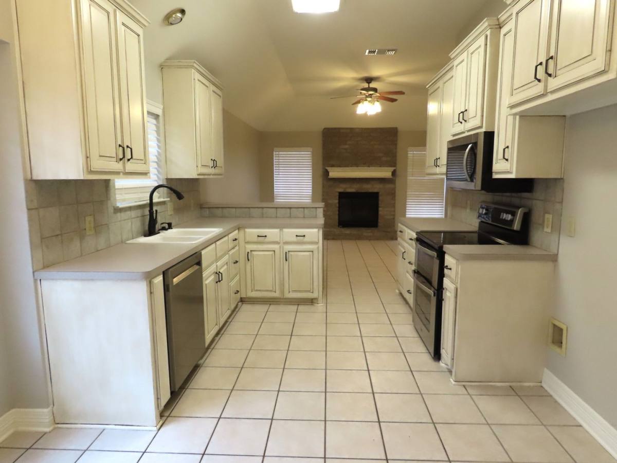House for rent at 110 Leamington Spa, Whitehouse, TX 75791