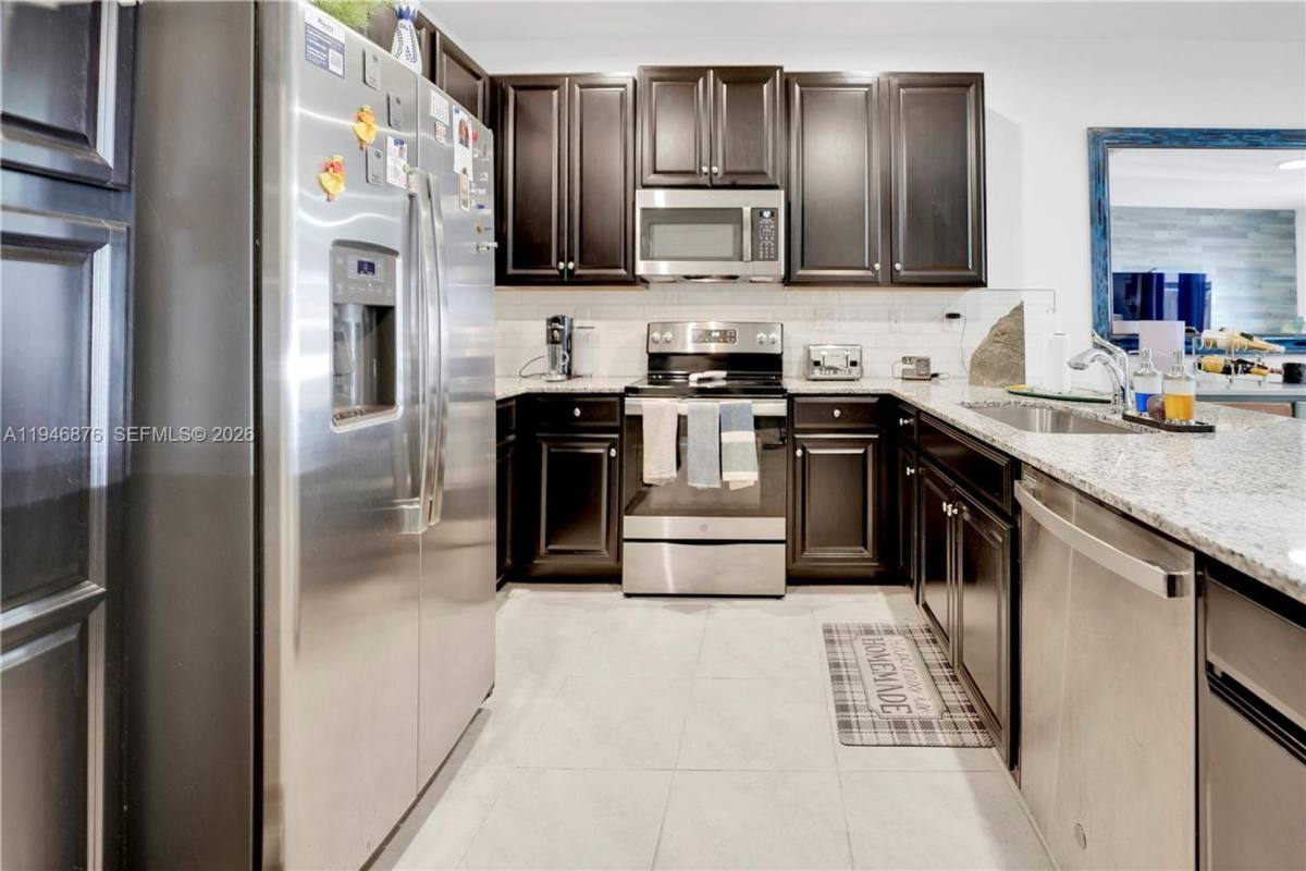 Townhouse for rent at 23302 SW 110th Ave, Homestead, FL 33032