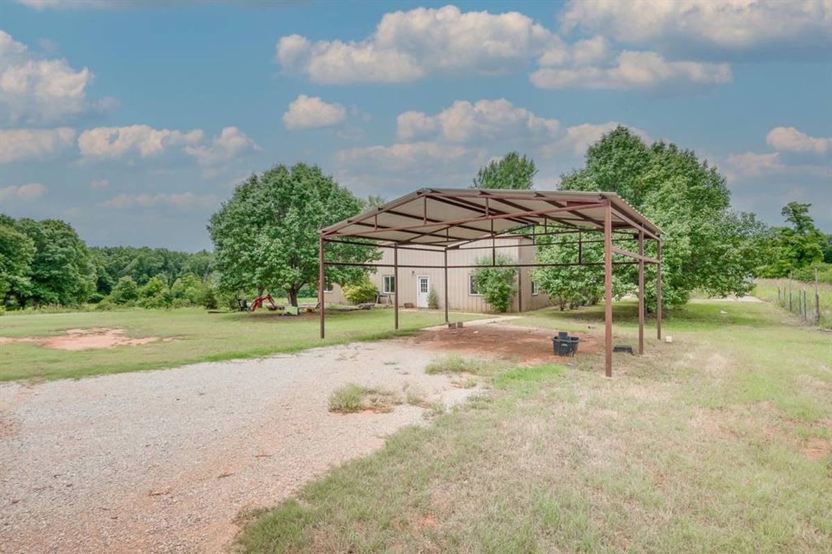 House for rent at 331743 E 1020 Rd, Harrah, OK 73045