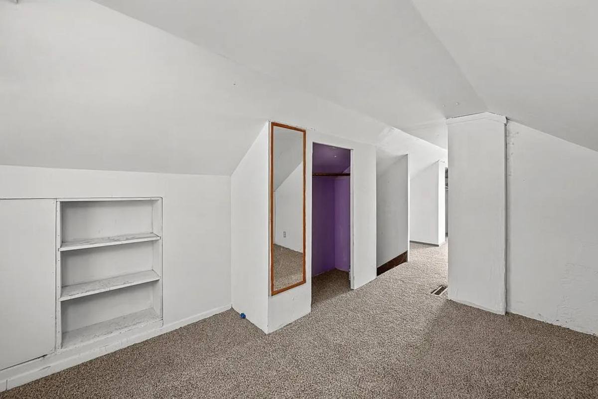 House for rent at 2025 S Bluff Blvd, Clinton, IA 52732